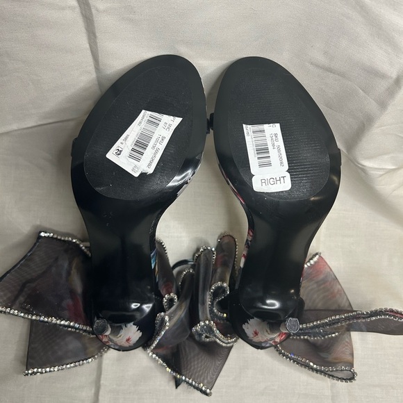 ✨ Brand New With Tags - Steve Madden Floral Benni Sandal ✨ Size 8.5 - Picture 6 of 6